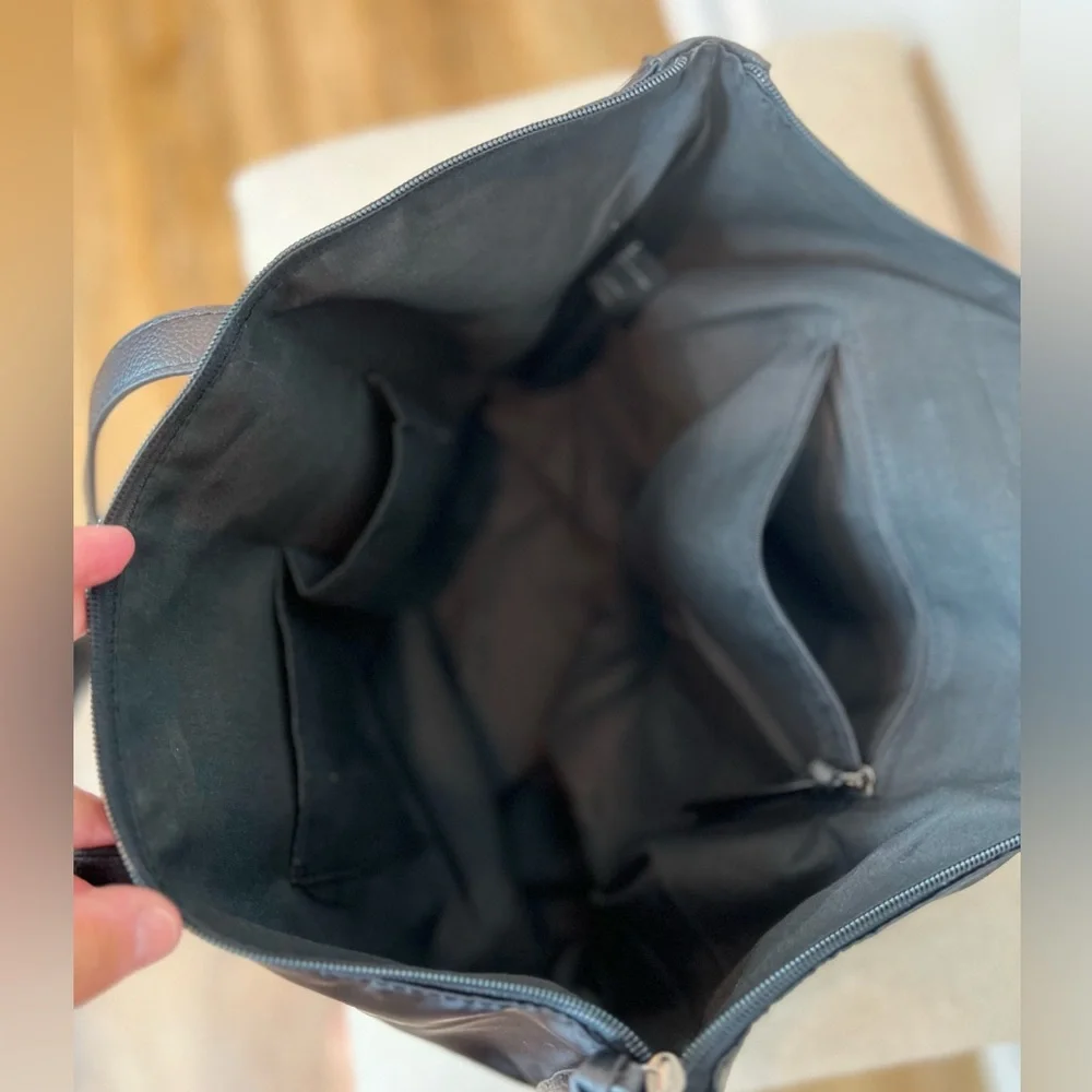 Botkier New York Bond Travel Tote
Bag Black - Picture 14 of 14